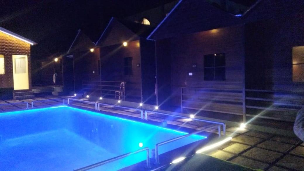 Woodhouse Beach Resort บากา ภายนอก รูปภาพ